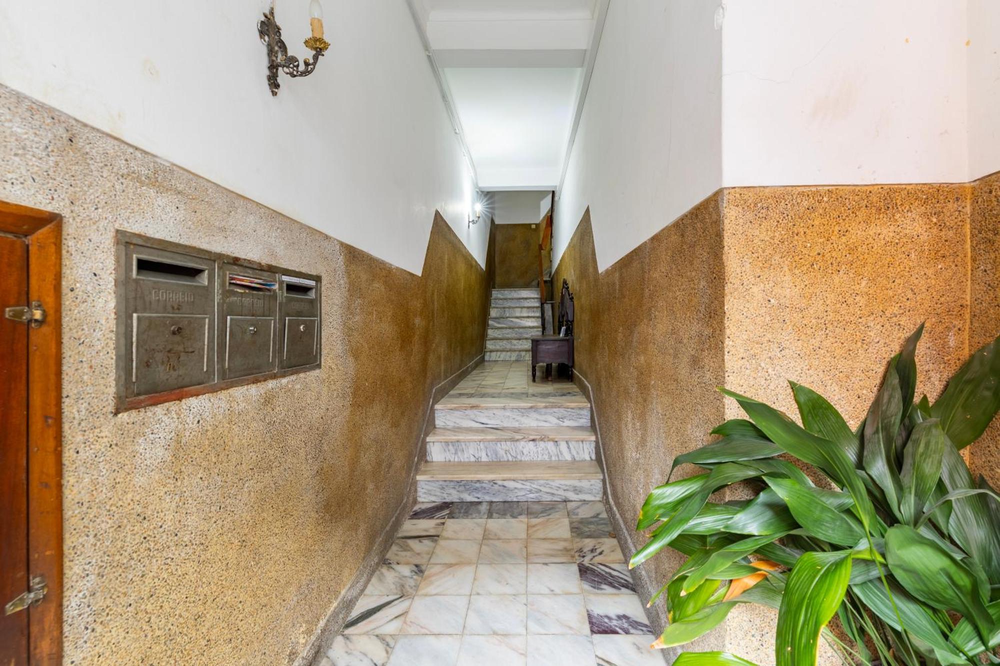 Cosy Remodeled In The Center Apartment Fundao