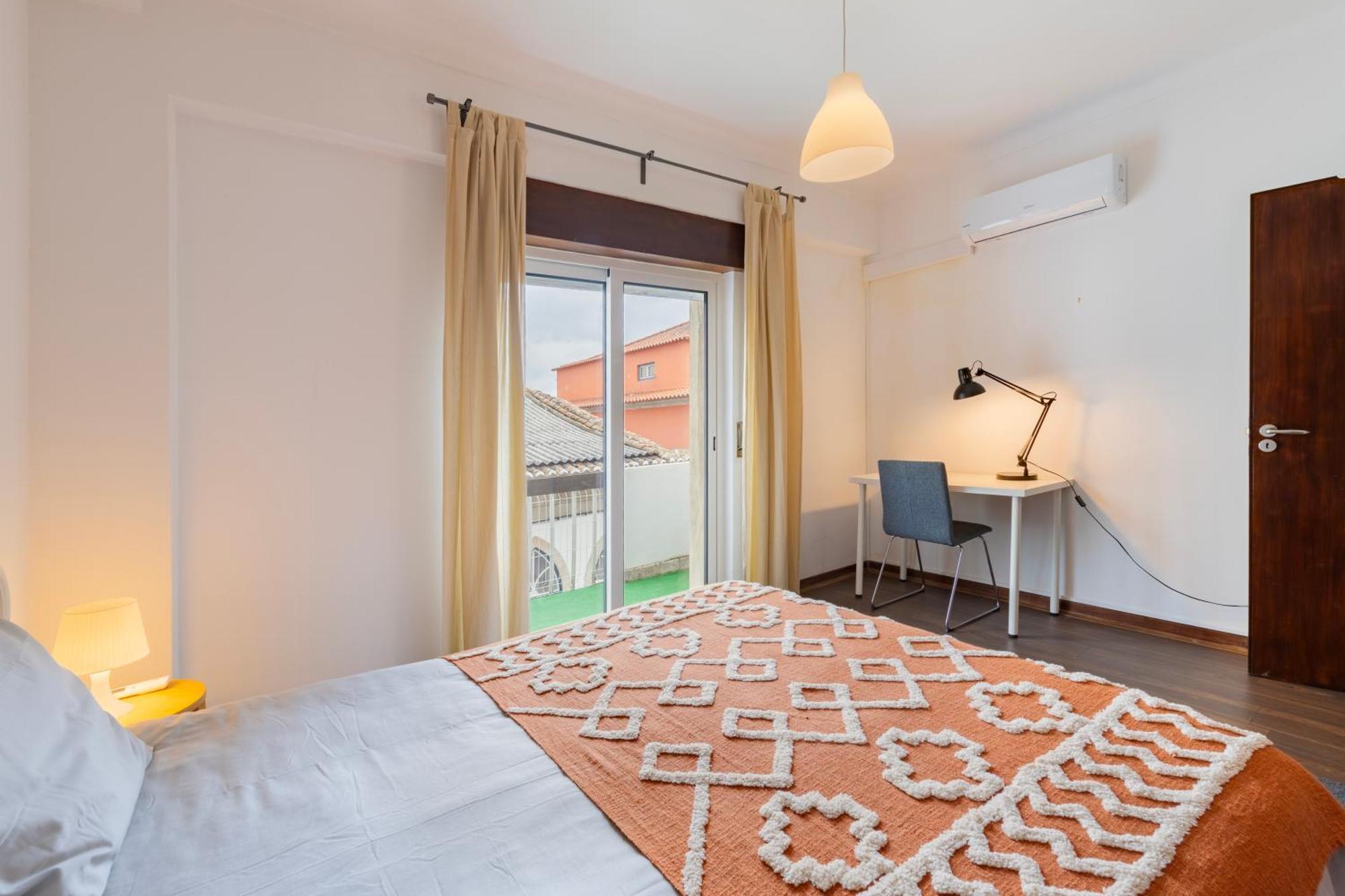 Apartment Cosy Remodeled In The Center Fundao