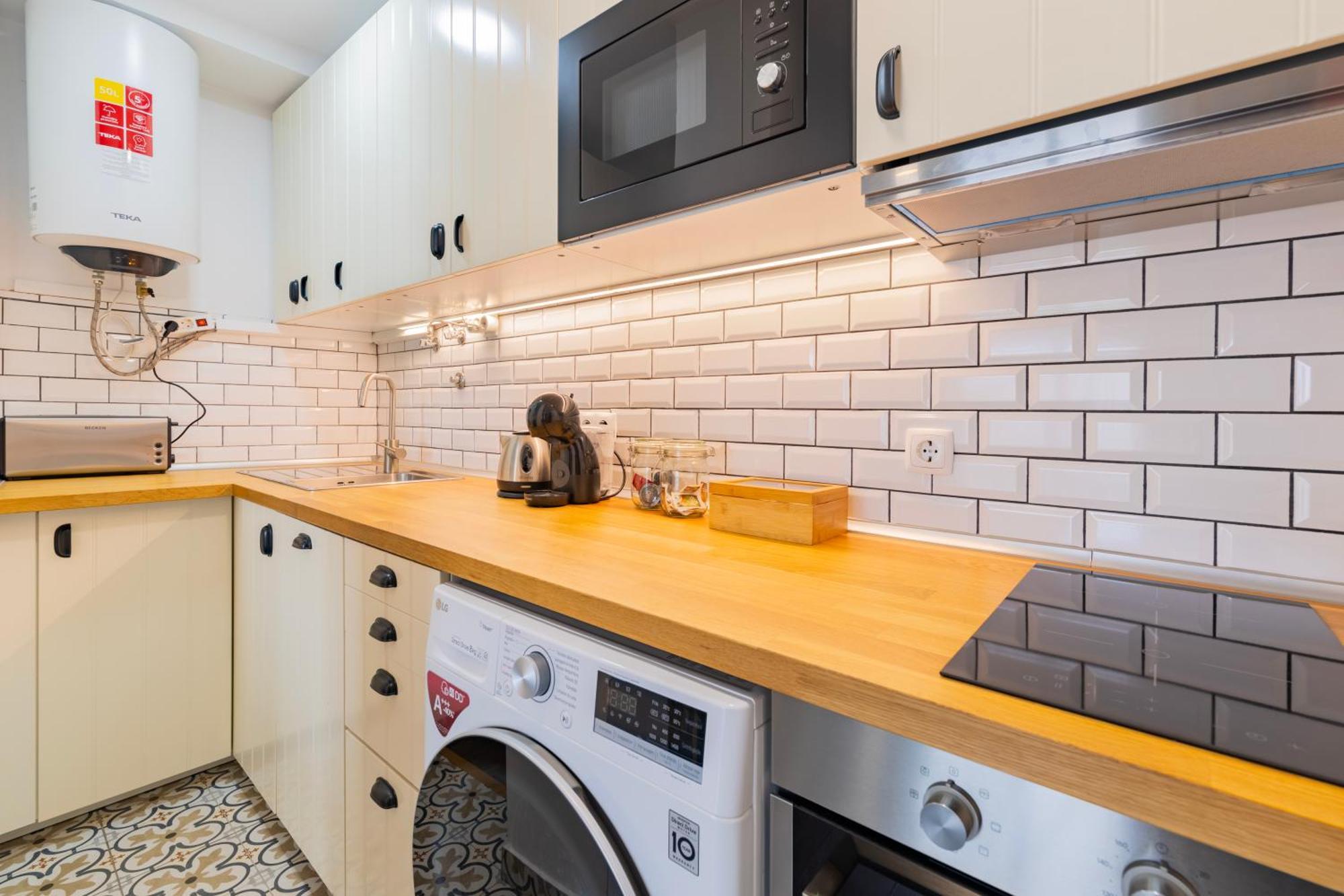Cosy Remodeled In The Center Fundao